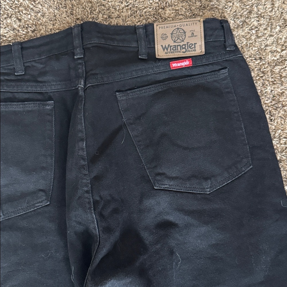 Wrangler Five Star 38 x 30 Black Relaxed Fit - Picture 7 of 8